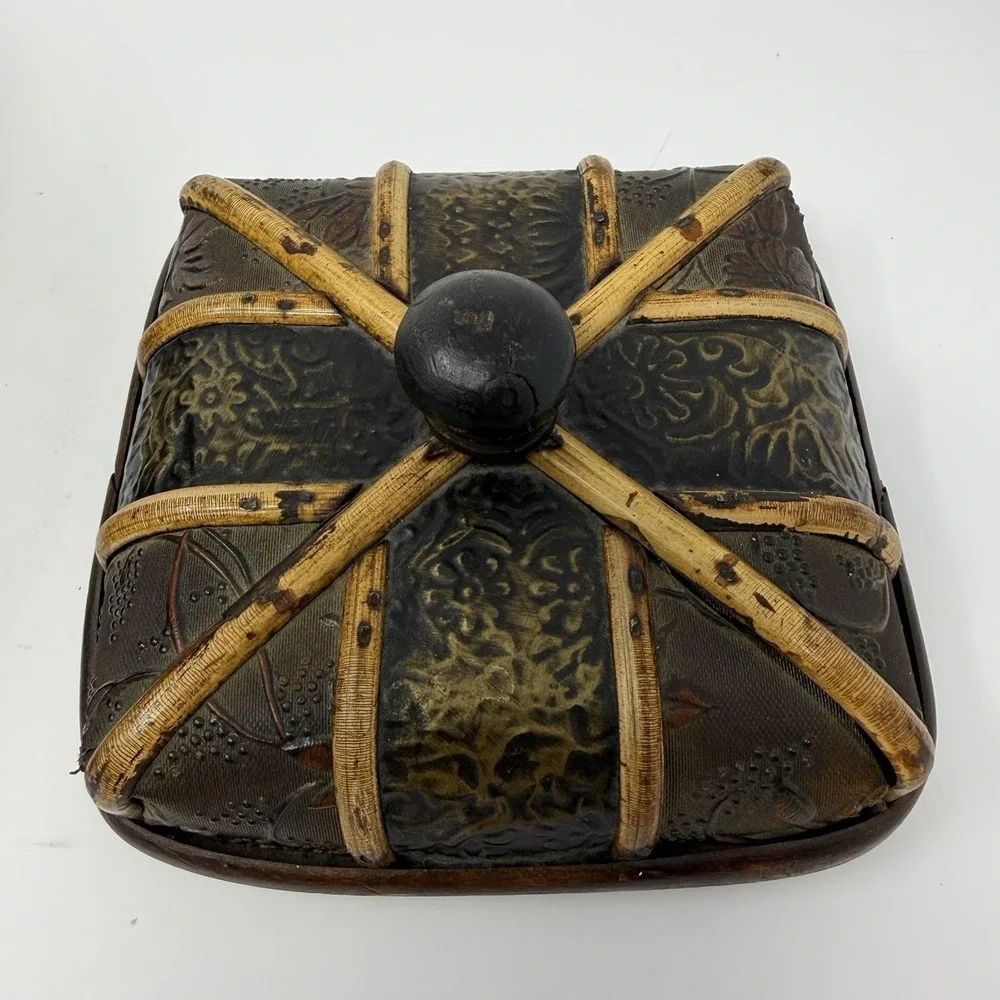VTG Wooden Bamboo Storage Trinket Box Wicker Woven Embossed Floral Panels w/ Lid
